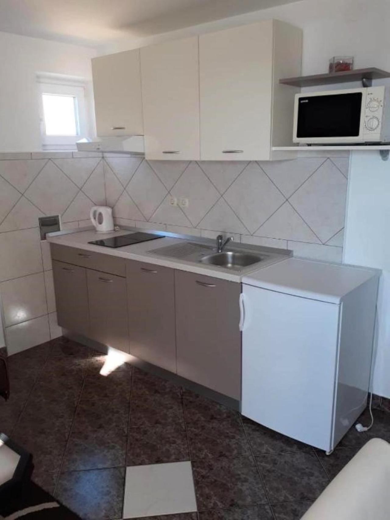Banjol Guest House Lucija חדר תמונה