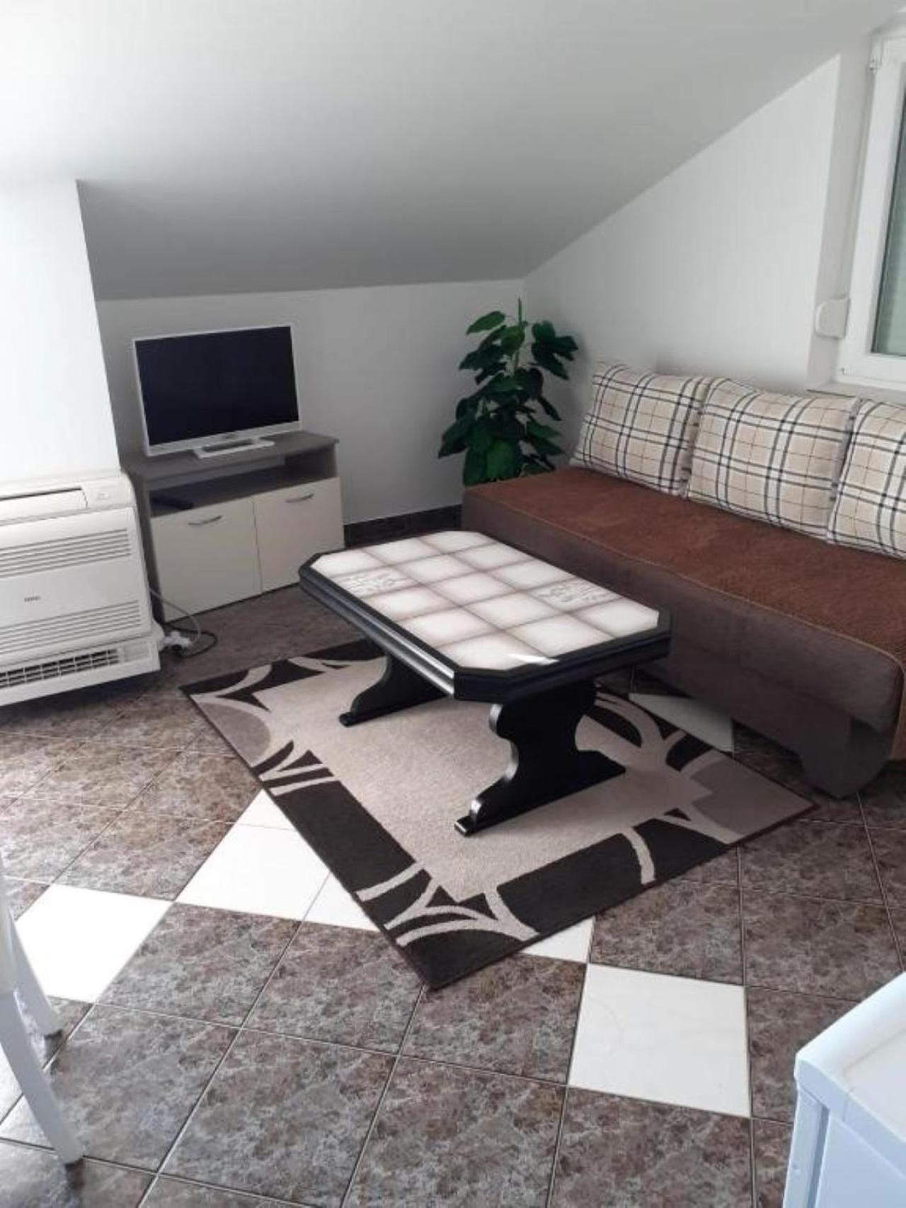 Banjol Guest House Lucija חדר תמונה